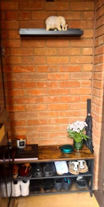 Lovely 2 Bedroom Flat With Free Parking New Southgate Exteriör bild
