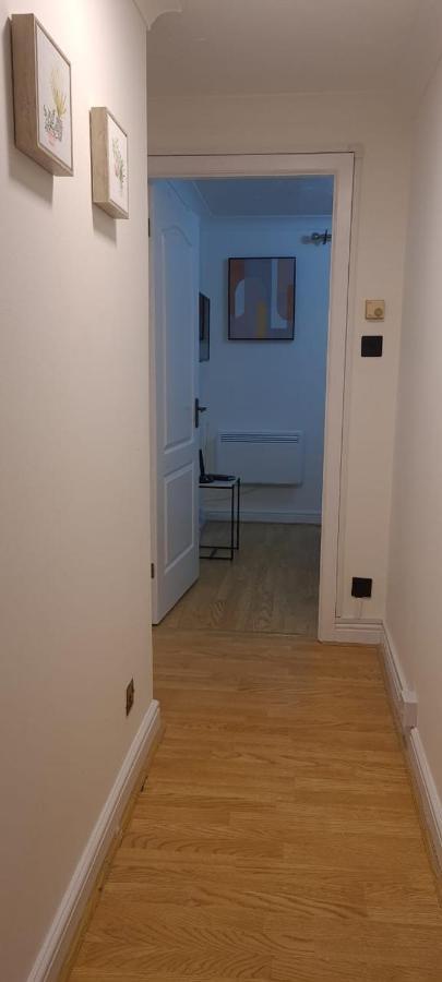 Lovely 2 Bedroom Flat With Free Parking New Southgate Exteriör bild